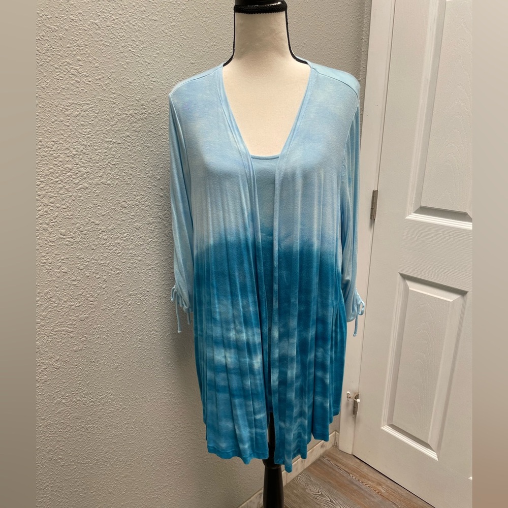 Catherine’s Women’s Top - Size 0XWP (14/16WP) - Blue Ombre -EUC